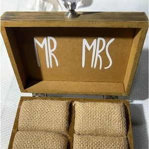 Mr and Mrs Western ring box holder